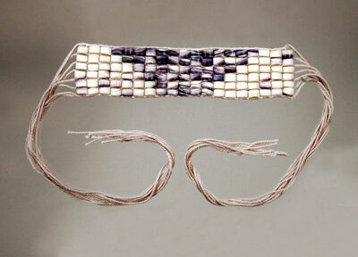 Man's Wampum armband Montaup; Wampanoag wampum; 2013: N. Dartmouth, Massachusetts; Purple and white wampum shell beads, cotton warps; 2