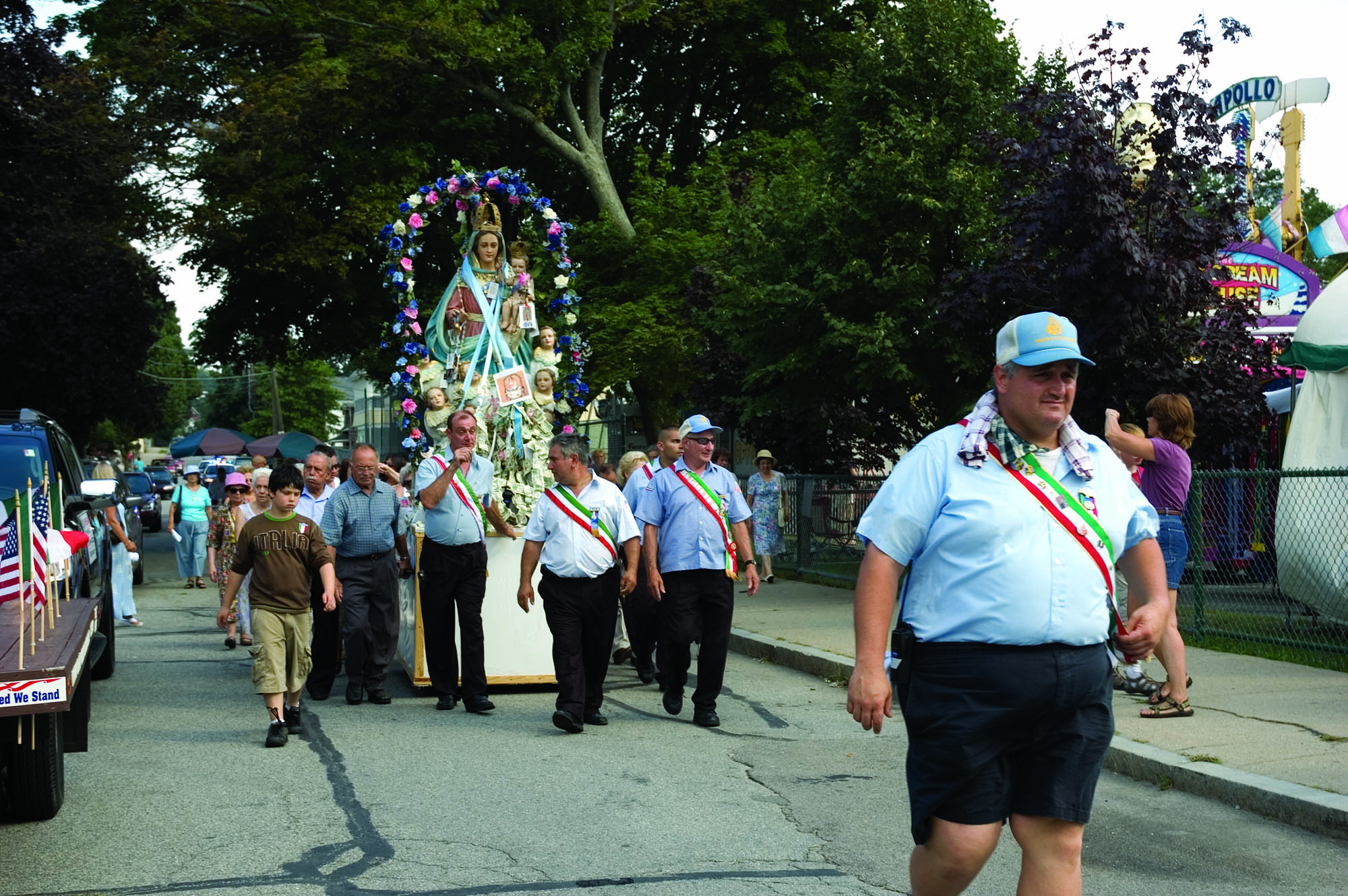 Procession of St. Mary of Carmen, Nonantum. MA. 2007. Photo: Maggie Holtzberg.