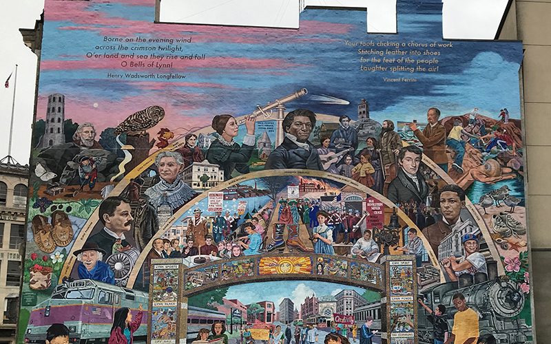 Mural on exterior of LynnArts building